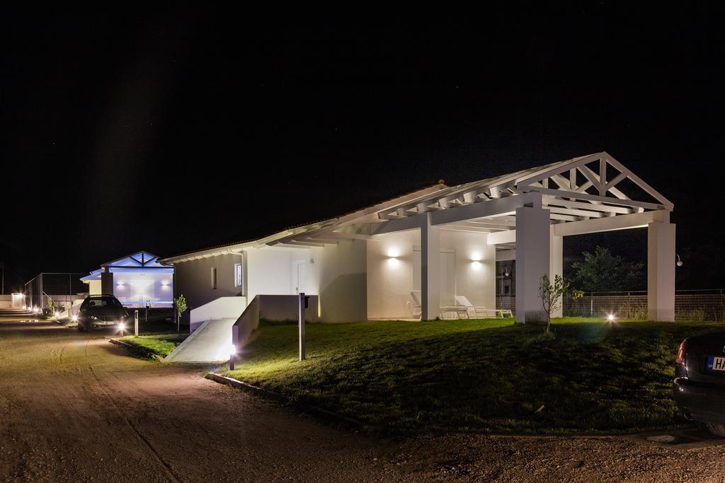 White Villas Douneika  Exteriér fotografie
