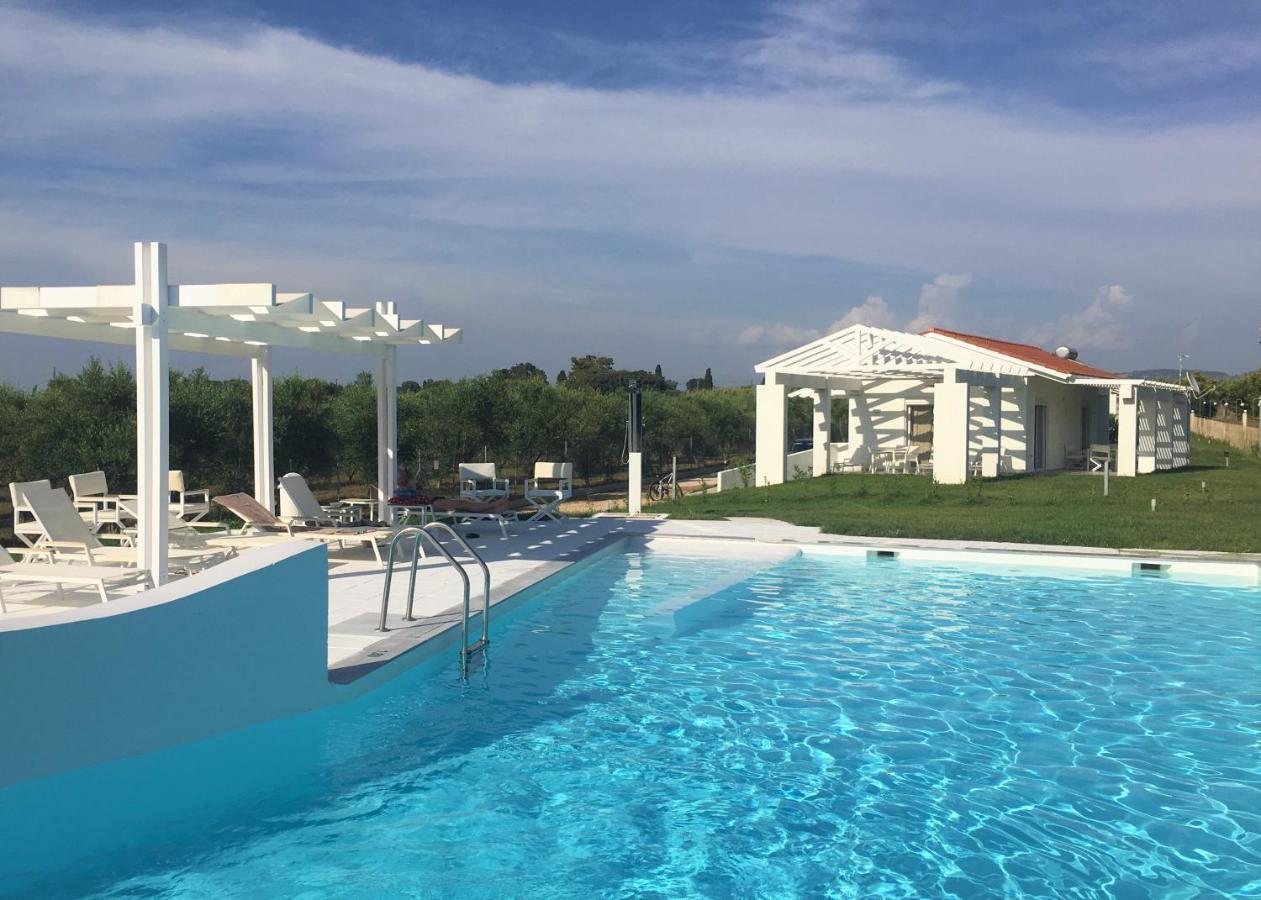 White Villas Douneika  Exteriér fotografie